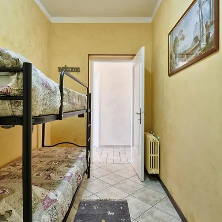 Lejlighed Casa Arianna: Incantevole Vista Lago E Piscina Salò